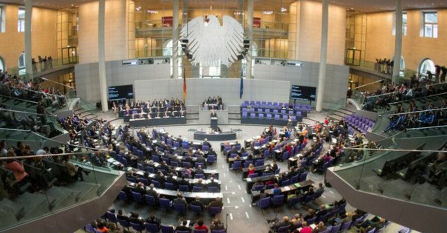 Die Abgeordneten des Bundestages stimmten mehrheitlich für das "Gesetz zur Stärkung des Ehrenamts". Foto: picture-alliance